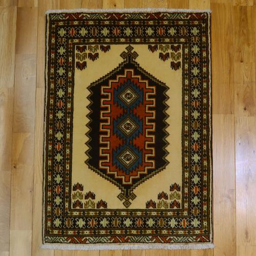 ペルシャ絨毯　トルクメン　ビンテージ　約91×68cm　SALE
