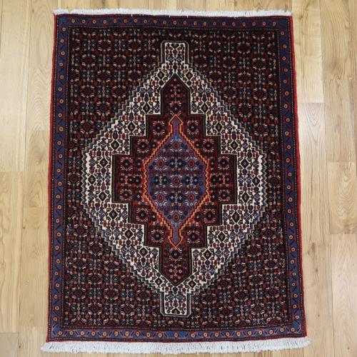ペルシャ絨毯　セネ産　オールド　約95×72cm