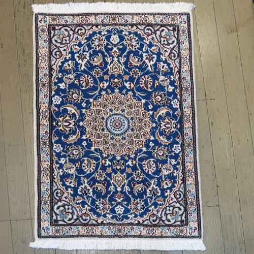 ペルシャ絨毯　ナイン産　約90×60cm　M-PS4497　手織り絨毯
