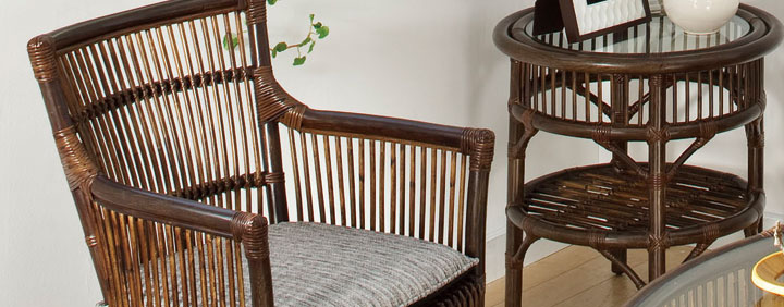 籐アームチェア