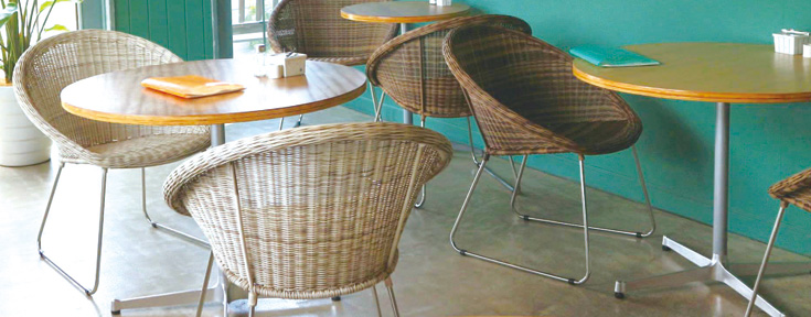 人工ラタン家具