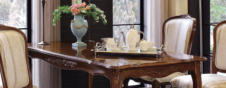 ダイニングテーブル・テーブル