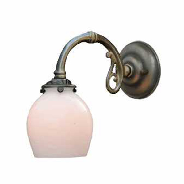 シェードも含めアンティーク調のウォールランプ(屋内用)　【送料無料】