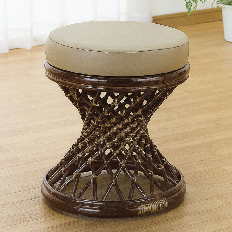 座面がPVCレザー張りの籐スツール　ラタン・籐家具