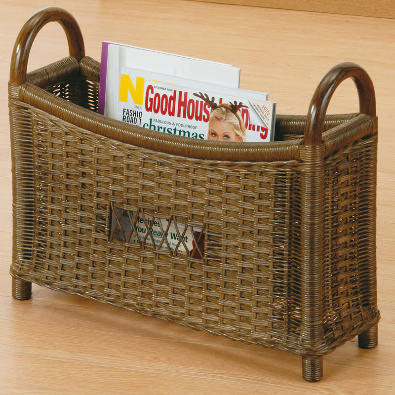 持ち運びも楽々ラタン製のマガジンラック　ラタン・籐家具