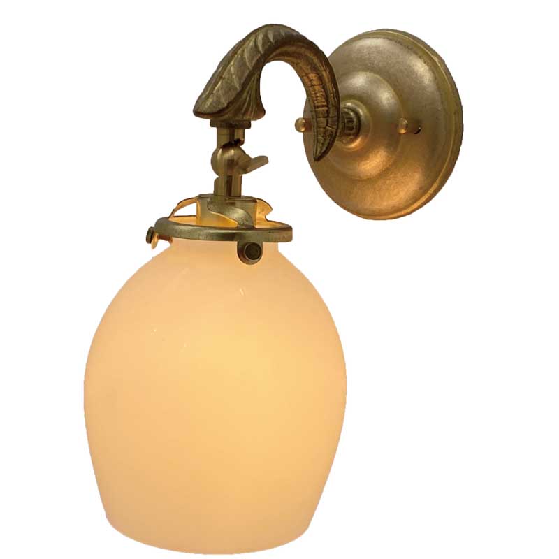 アンティーク調でシンプルなデザインのウオールランプ-ナッツ(屋内用)　【送料無料】