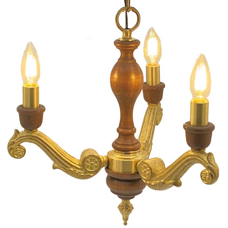 クラシカルなデザインの3灯シャンデリア照明　【送料無料】