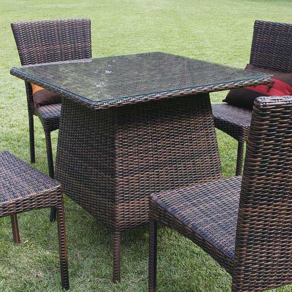 人工ラタンで作った80cm角のスクエアーガラステーブルZ　人工ラタン家具