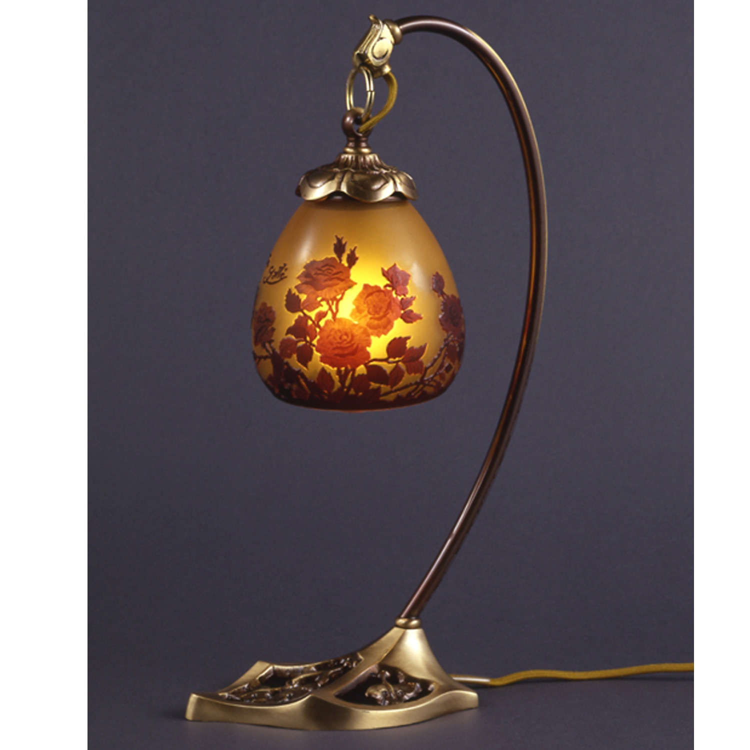 1灯テーブルスタンド照明　(薔薇)　アンティークブロンズ　ガレコレクション