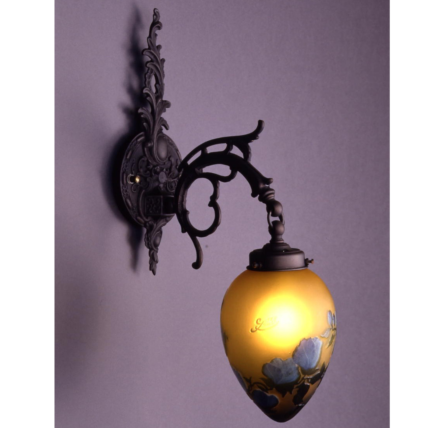 1灯壁付けブラケット照明　(木蓮)　ガレコレクション　輸入照明　送料無料