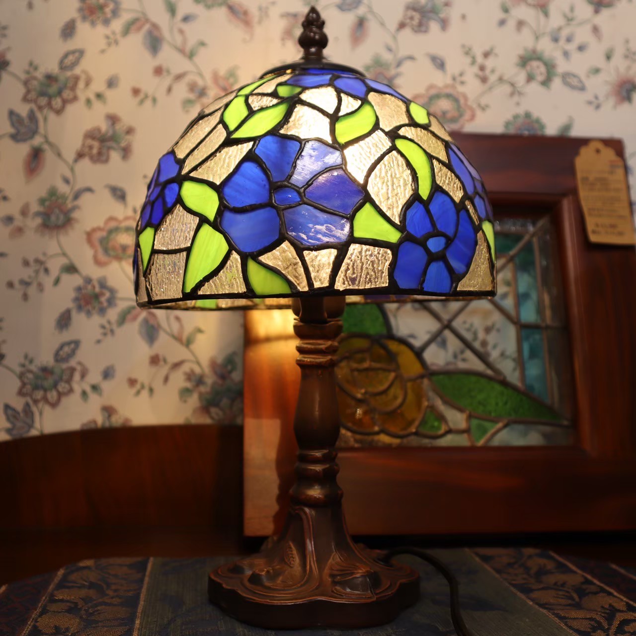 かわいらしい8インチステンドグラスランプ　ITO-8187　送料無料