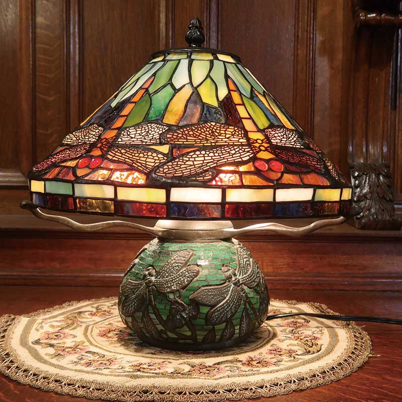 ドラゴンフライのステンドグラスランプ　　【送料無料】