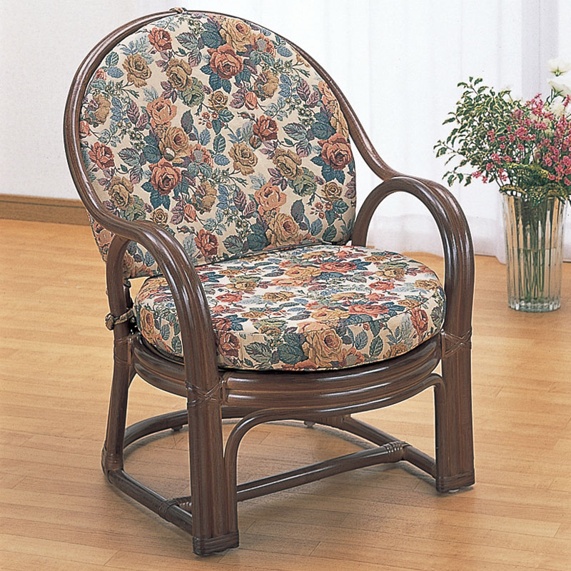 花柄のファブリック仕様のアームチェア(一人掛け)　　ラタン・籐家具