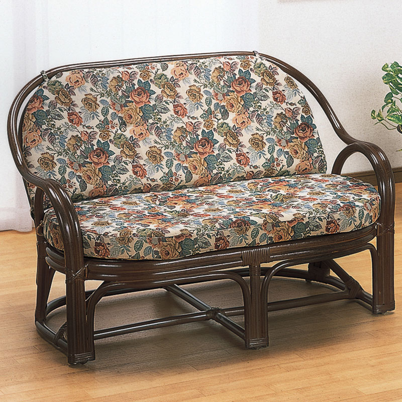 花柄のファブリック仕様のラブチェア　ラタン・籐家具