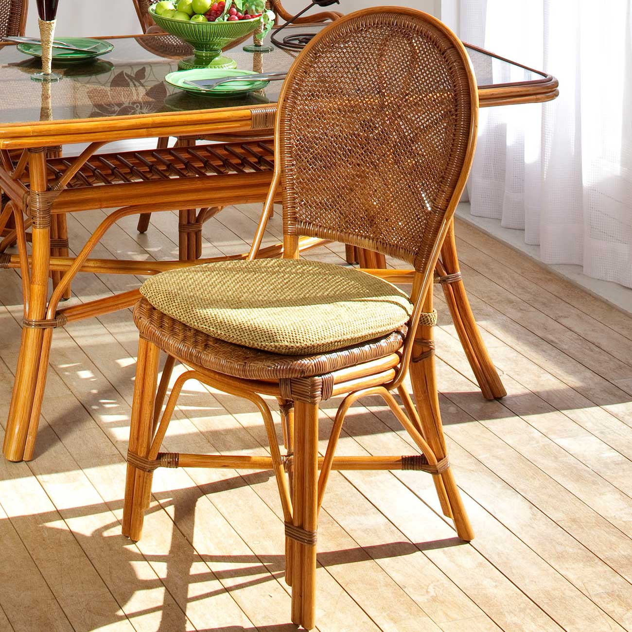 マリダイニングチェア　カザマ　ラタン・籐家具