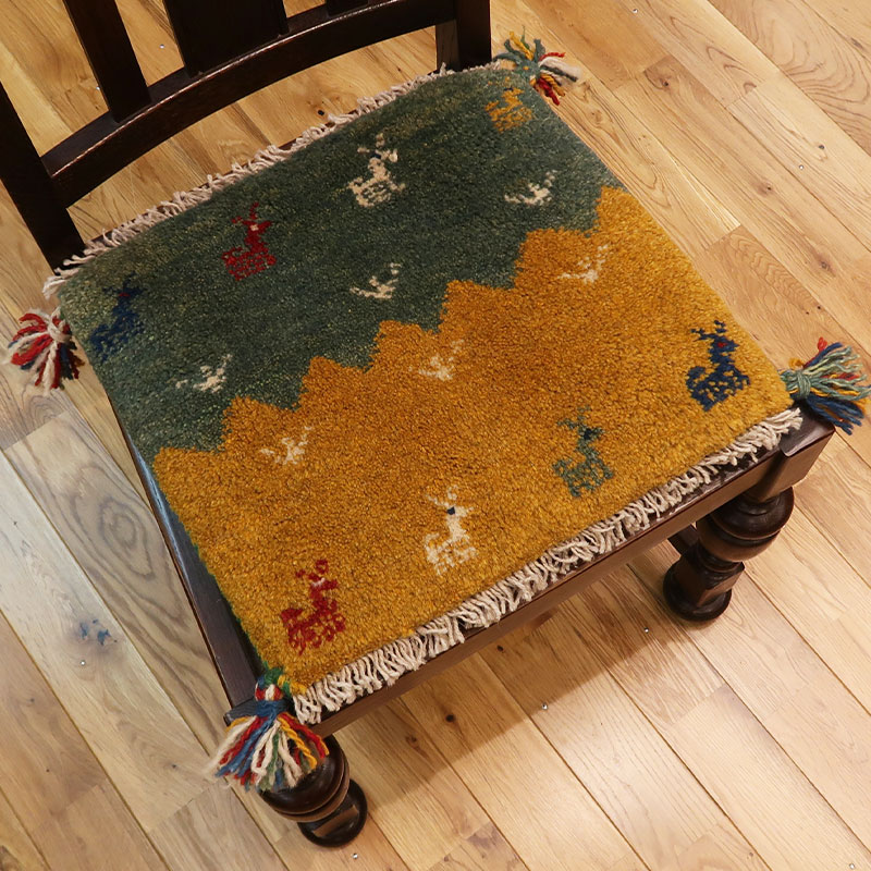 ペルシャ絨毯ギャッベ　座布団サイズ　M-PP19078