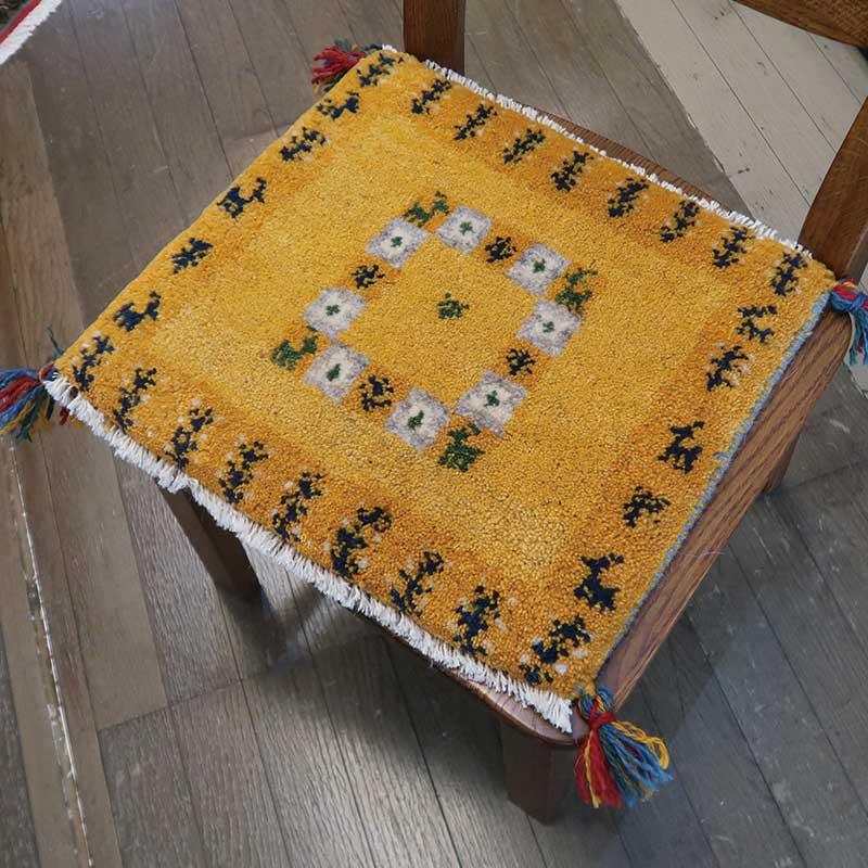 ペルシャ絨毯ギャッベ　座布団サイズ　AB-T5146