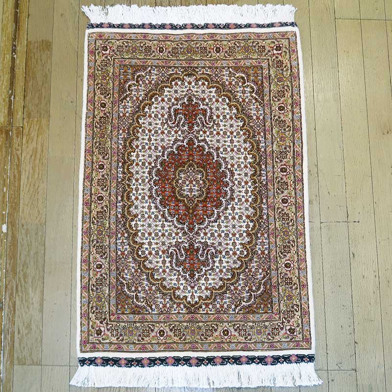 ペルシャ絨毯　タブリーズ産50R　約102×62cm　M264892　手織り絨毯