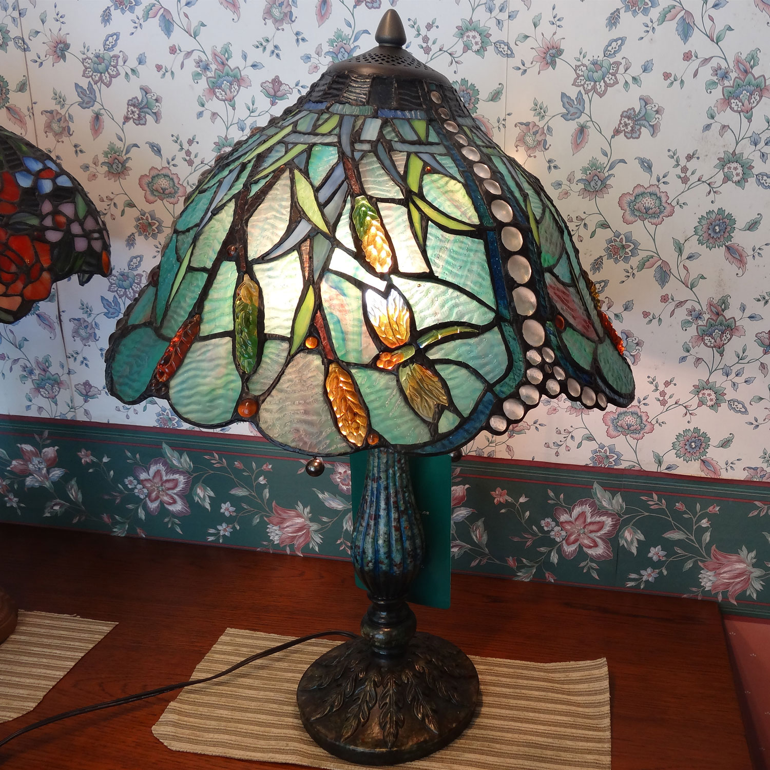 ステンドグラステーブルスタンド　　ティファニーモチーフ
