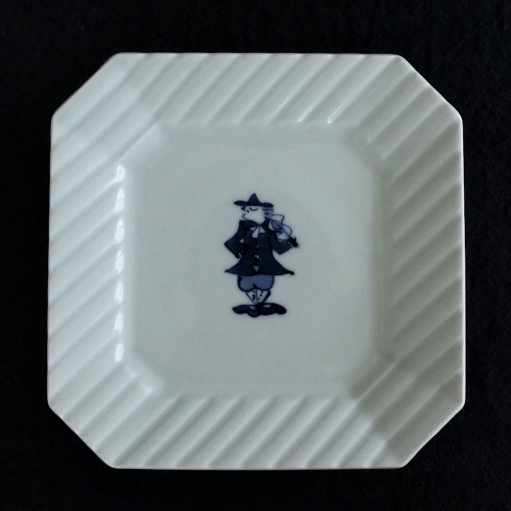 ミューシ゛ック・シリース゛ バイオリン・ストライプ隅切り皿　青花　有田焼