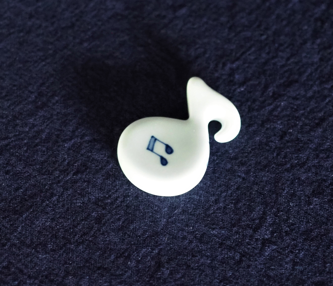 ミューシ゛ック・シリ ース゛ おんふ゜箸置　青花　有田焼