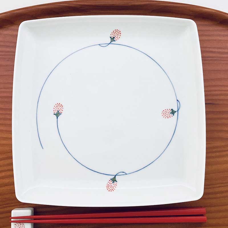 (赤)つるいちごスクエアプレートM　青花　有田焼