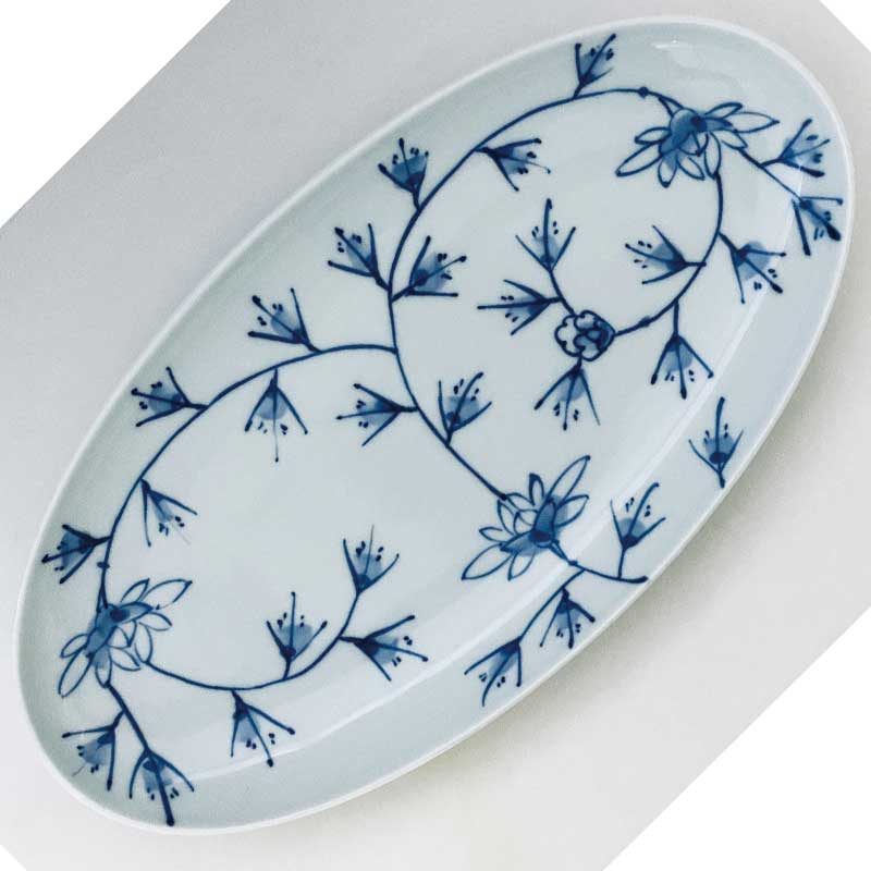 小判パーティー皿　HANAKARAKUSA　青花　有田焼