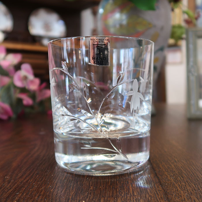 イギリスより直輸入したクリスタルのハンドカットタンブラーグラス