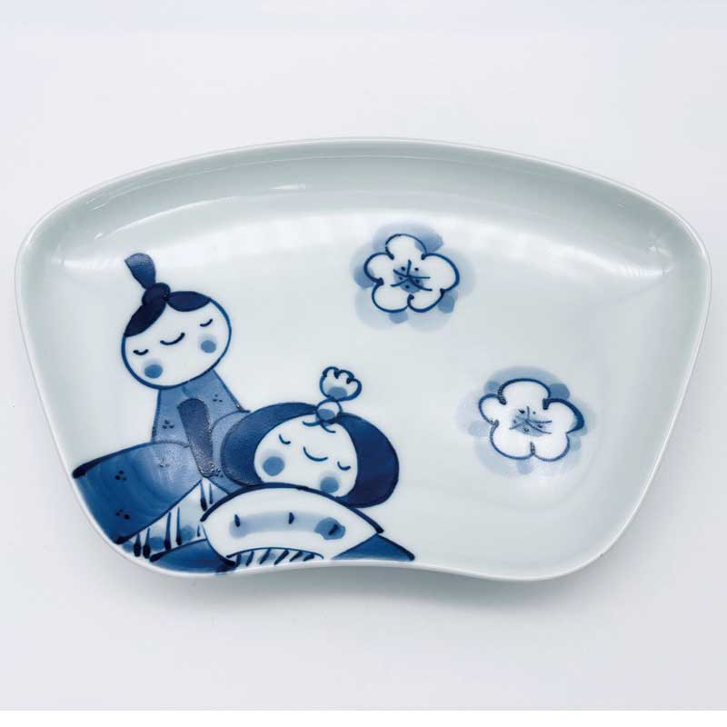 ひな人形扇型皿　青花　有田焼