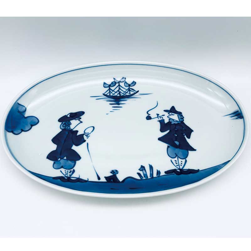 二人異人小判幅広焼皿　青花　有田焼