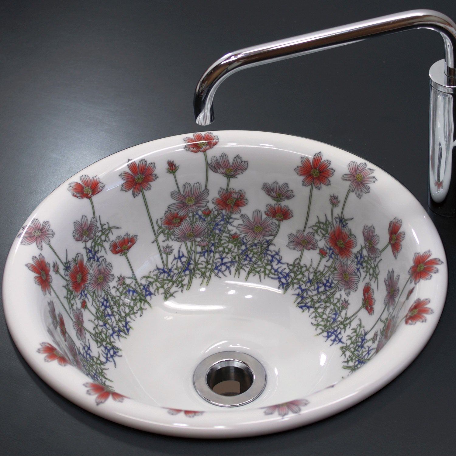 有田焼の手洗い器　300色彩こすもす絵丸型