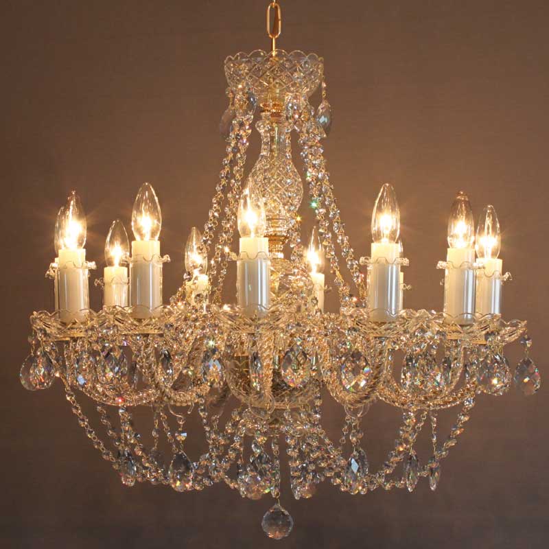 12灯ボヘミアンクリスタルシャンデリア　チェコ製　スワロフスキースペクトラ