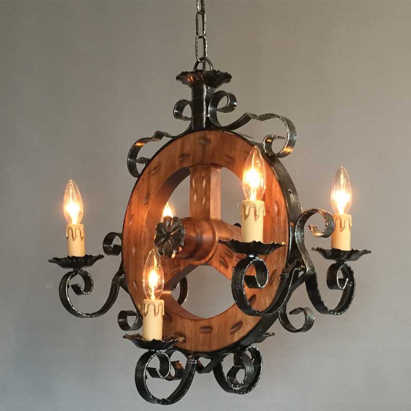 アイアン6灯シャンデリア照明　イタリア製