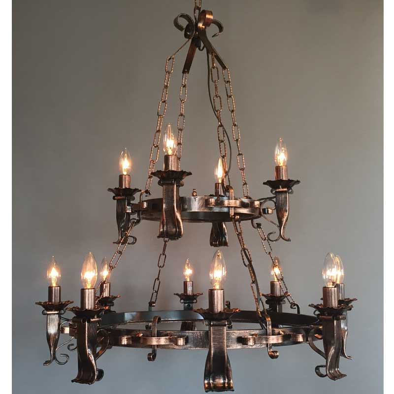 アイアンワークが素敵な12灯シャンデリア照明　イタリア製