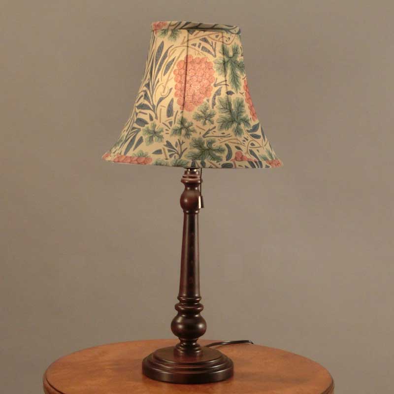 ウィリアムモリスのブドウ柄生地を使用して作成したテーブルランプ