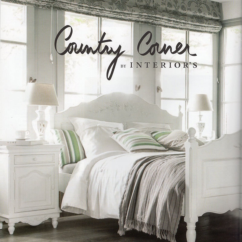 素敵なアンティークベッドルーム