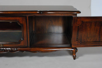 左右の扉内の写真