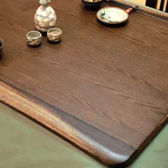 幅広のタモ無垢材