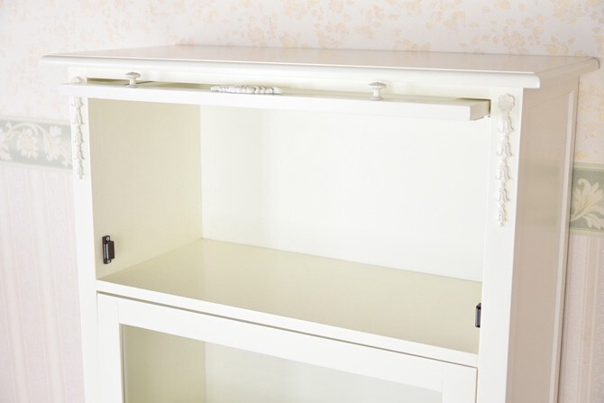 スノーホワイトシリーズのスライド本棚3段写真