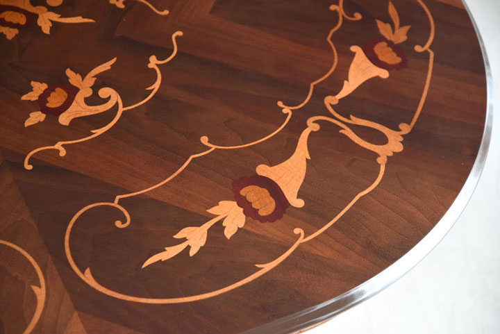 ルネッサンスイタリアの本革ダイニング5点セットの写真