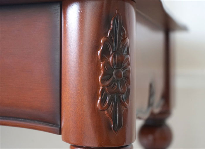 アンティーク調ドレッサーの写真