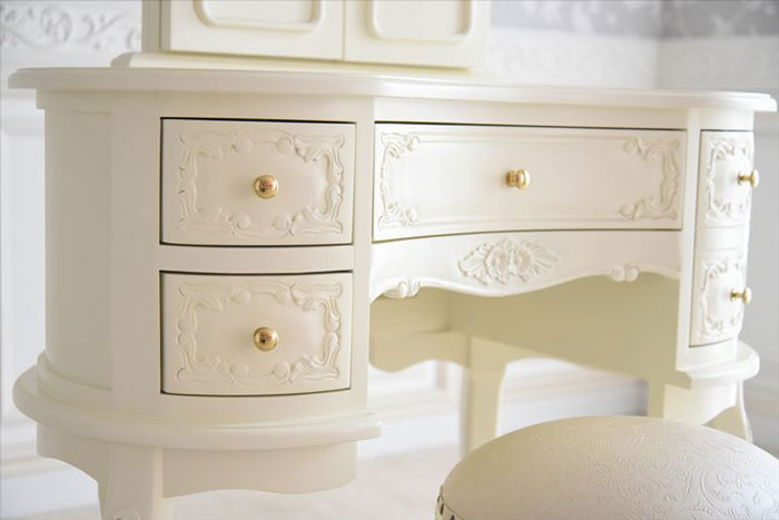 三面ドレッサーの写真