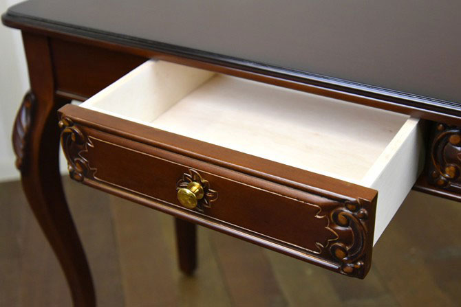 マホガニーパソコンデスクの写真