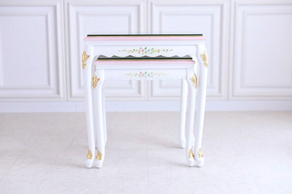 ネストテーブルの写真