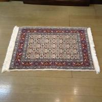 ペルシャ絨毯　ムード産　約84×58cm