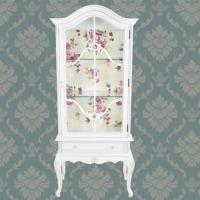 アンティークホワイトの猫脚イタリアンカップボード　　逆輸入家具