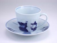 異人群そば型コーヒー碗皿  有田焼　青花