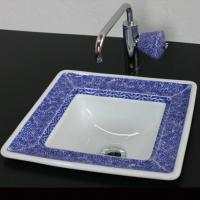 有田焼の手洗い器　染付タコ唐草絵角型