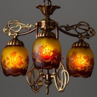 バラがモチーフの3灯チェーン吊りシャンデリア照明　(レッドローズ)　ガレコレクション 送料無料