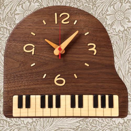 ピアノモチーフの掛け時計 【送料無料】